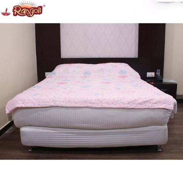 Baby Pink Micro Fiber Floral Print Double Bed Summer Quilt