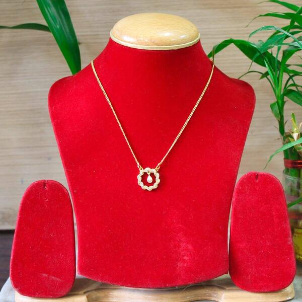 Golden Pendulum Design Necklace