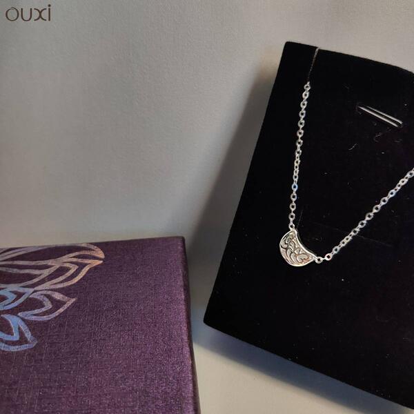 OUXI Pure Silver Moon Pendant With Chain For Women- K10200