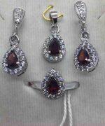 Rhodium plated Garnet set