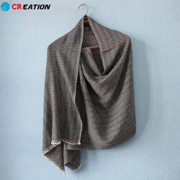Single Layered Check Designed Unisex Shawl