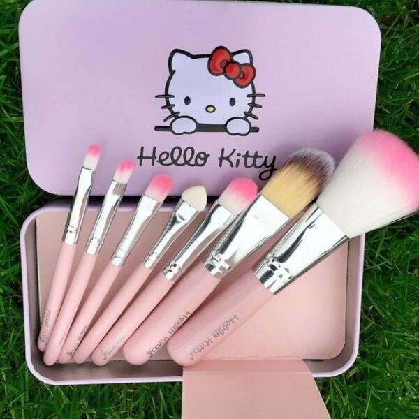Brush set - Hello Kitty Makeup Brush Set