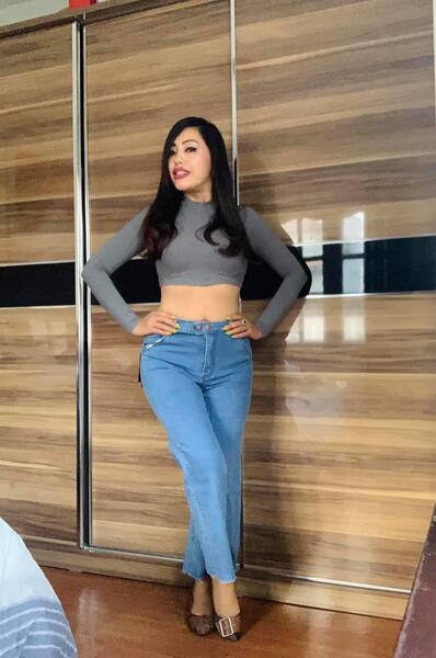 Loose Fitting Moms Jeans pant