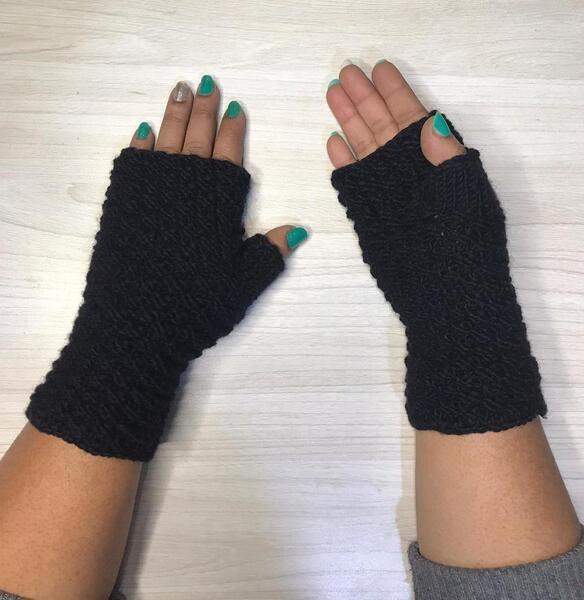 Moss Stitch Merino Wool Hand Warmer For Women