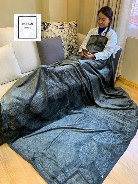 Super Soft Heavy Polar Fleece Blanket - 1