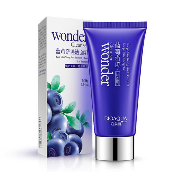 Bioaqua Blueberries Moisturizing Cleanser