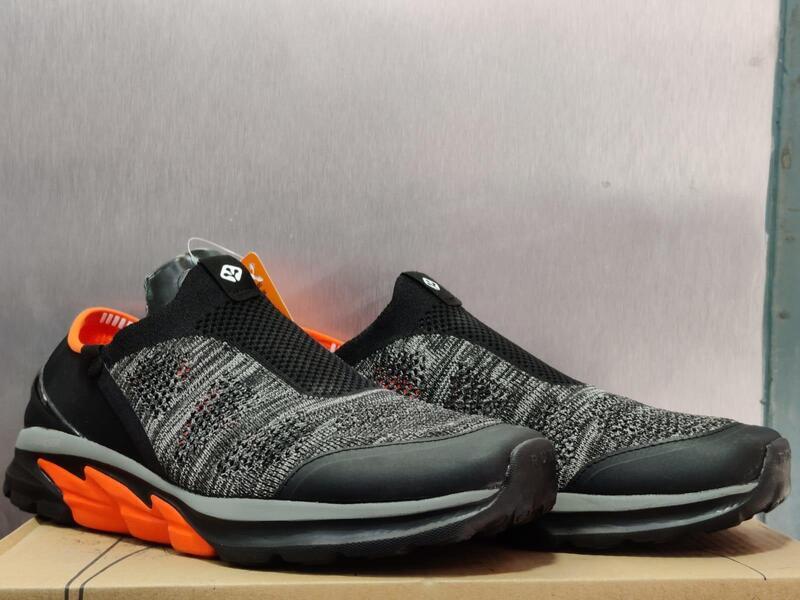 Salomander Without Lace Sports Shoes For Men