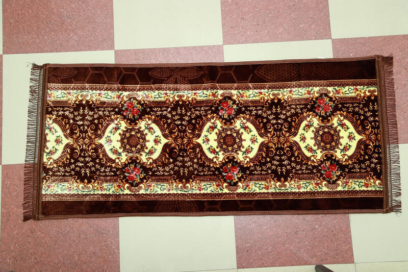 Floral Design Velvet Floor Carpet