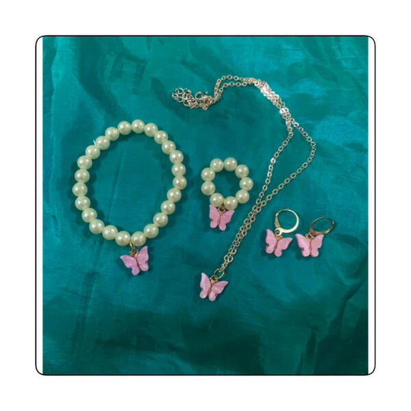 Chain with butterfly pearl pandent,braslet,ring,earring set