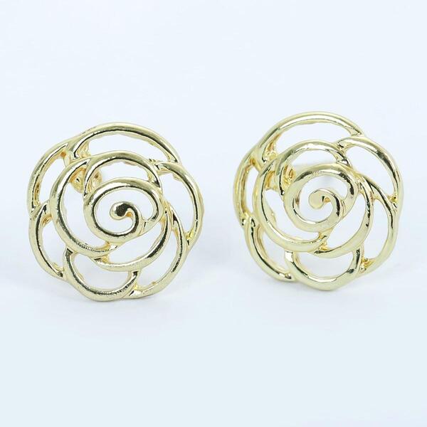 Pu Gold Plated Flower Design Design Stud Earrings