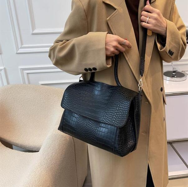 Trendy Crossbody Bag For Women