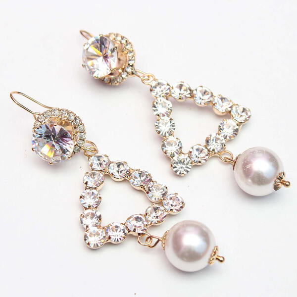 Triangle & Pearl Design Earrings For Women