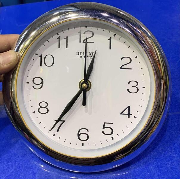 Deluxe 1,2,3,4 Number Dial Small Size Simple Wall Clock -336 Silver-v