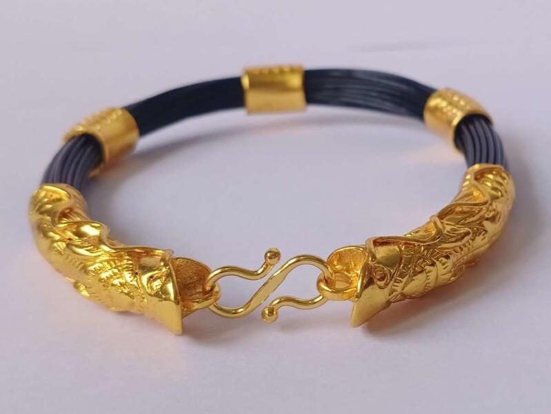 Orginal Panchadhatu Hatti Ko Puchar Design Bracelet For Men OH