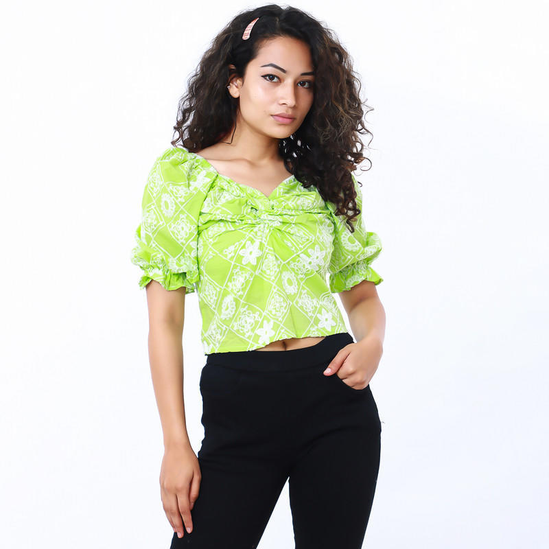 crop tee back chain free size green for women