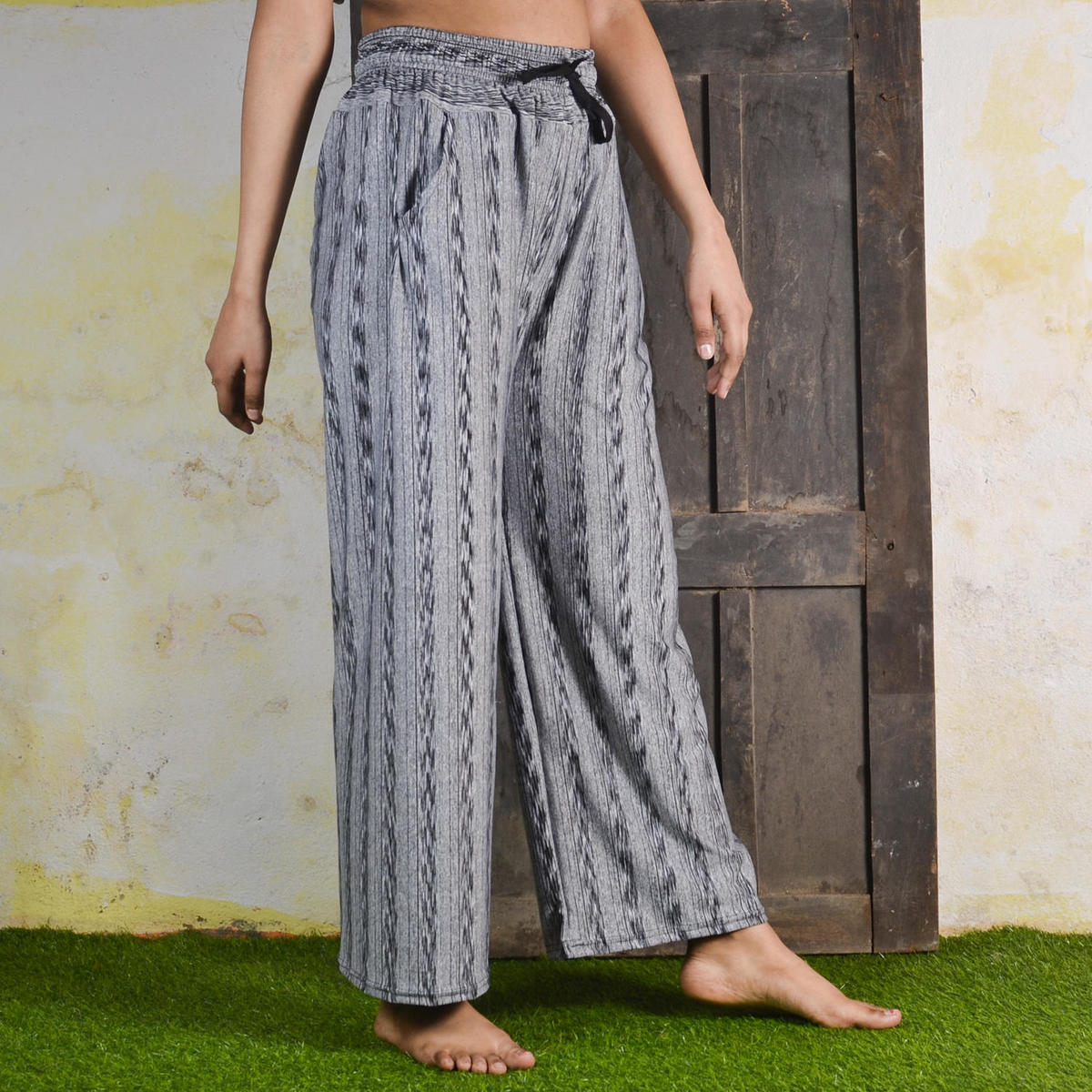 solid wide leg strecthable summer pant for women by arushi iii