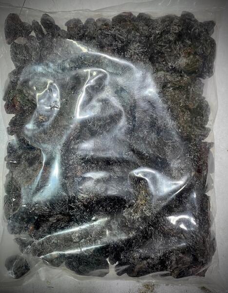 Dry Black Raisin With Seed
